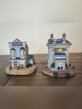 Vintage 1993 Liberty Falls Miniature Houses Lot Cox Furniture Daily News Cottage